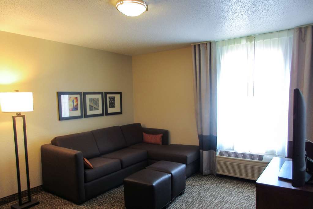 Comfort Inn Dekalb - Adjacent The University Zimmer foto