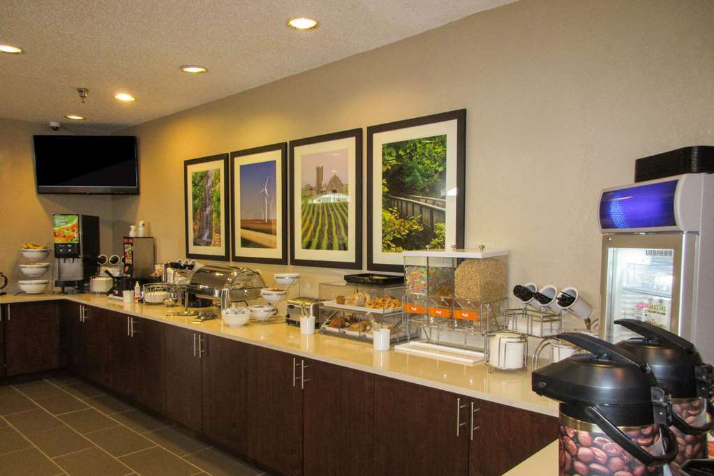 Comfort Inn Dekalb - Adjacent The University Restaurant foto